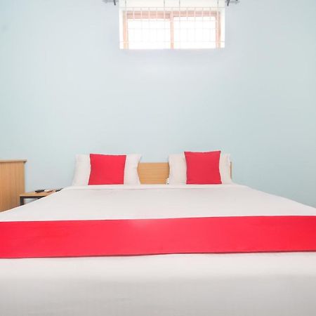 Oyo Flagship 48158 Ss Towers Hotel Podanur Exterior photo