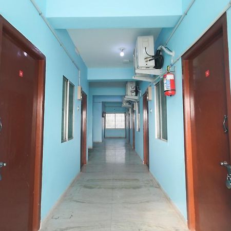 Oyo Flagship 48158 Ss Towers Hotel Podanur Exterior photo